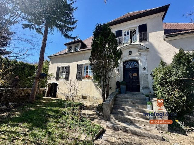 Maison ancienne - 196 m² - 7 pièces