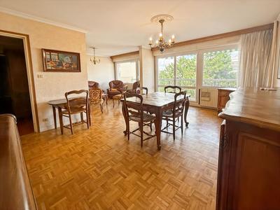 Appartement - 102 m² - 4 pièces