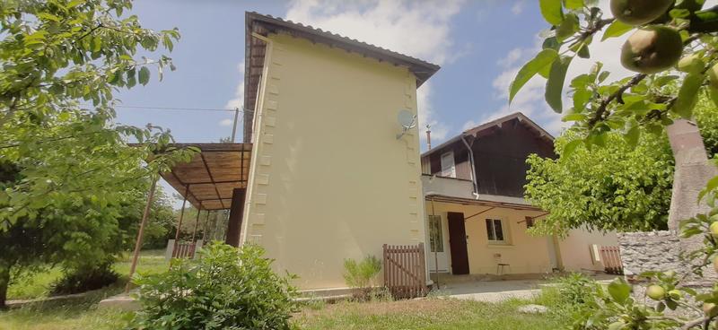 Maison - 107 m² - 6 pièces