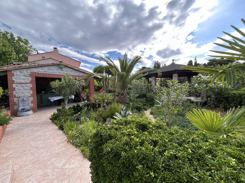 Maison traditionnelle - 200 m² - 7 pièces