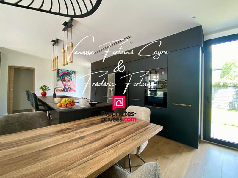 Maison - 190 m² - 5 pièces