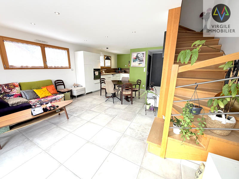 Triplex - 75 m² - 4 pièces