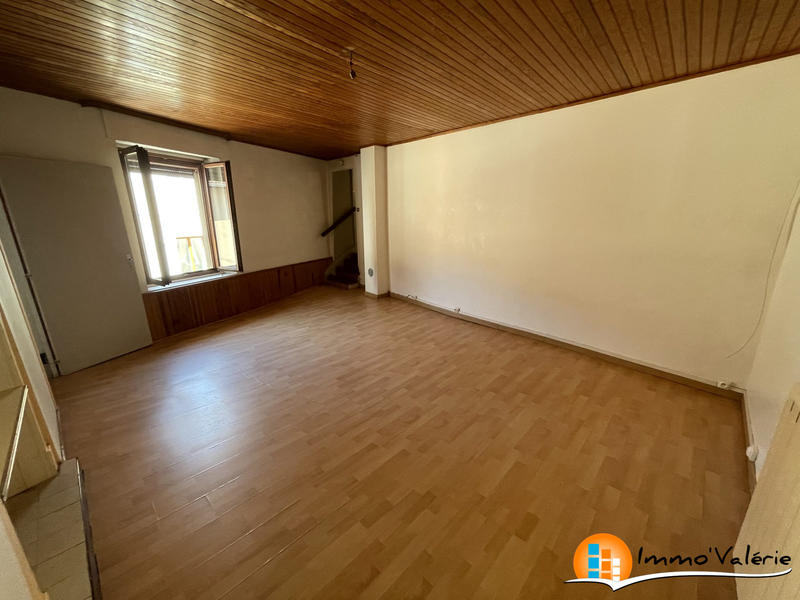 Maison - 96 m² - 5 pièces