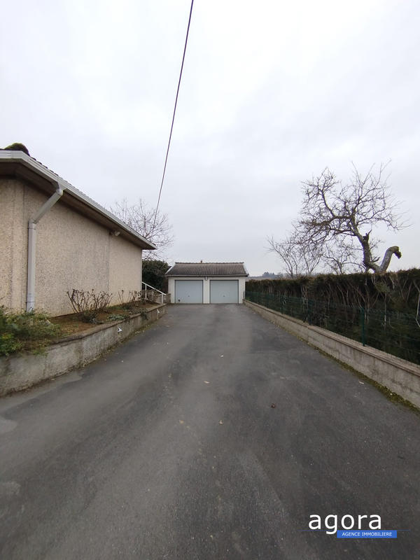 Maison - 98 m² - 5 pièces