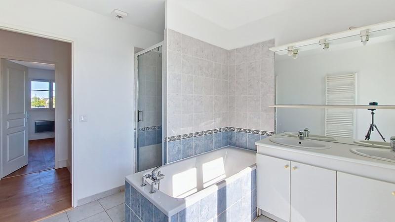 Maison traditionnelle - 101 m² - 4 pièces