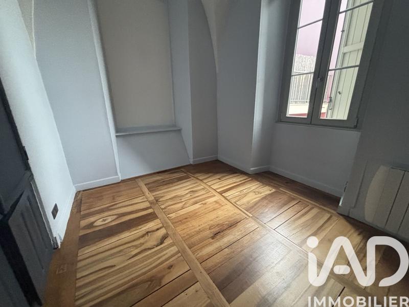 Appartement - 182 m² - 5 pièces