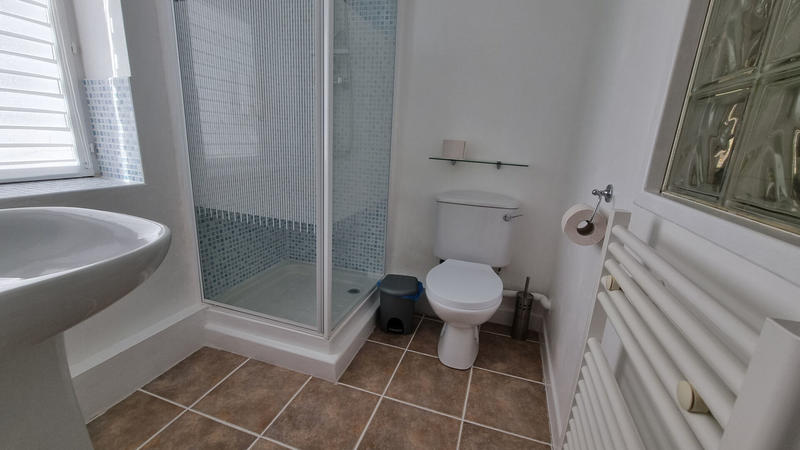 Maison - 123 m² - 9 pièces