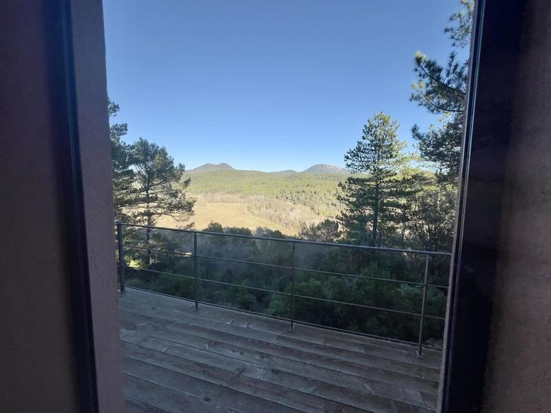 Maison - 281 m² - 12 pièces