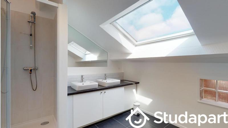 Chambre - 11 m² - 1 pièce