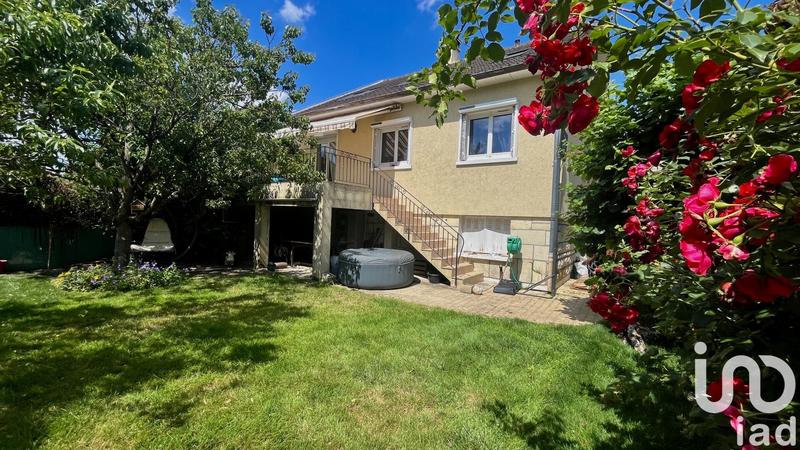 Maison - 199 m² - 8 pièces