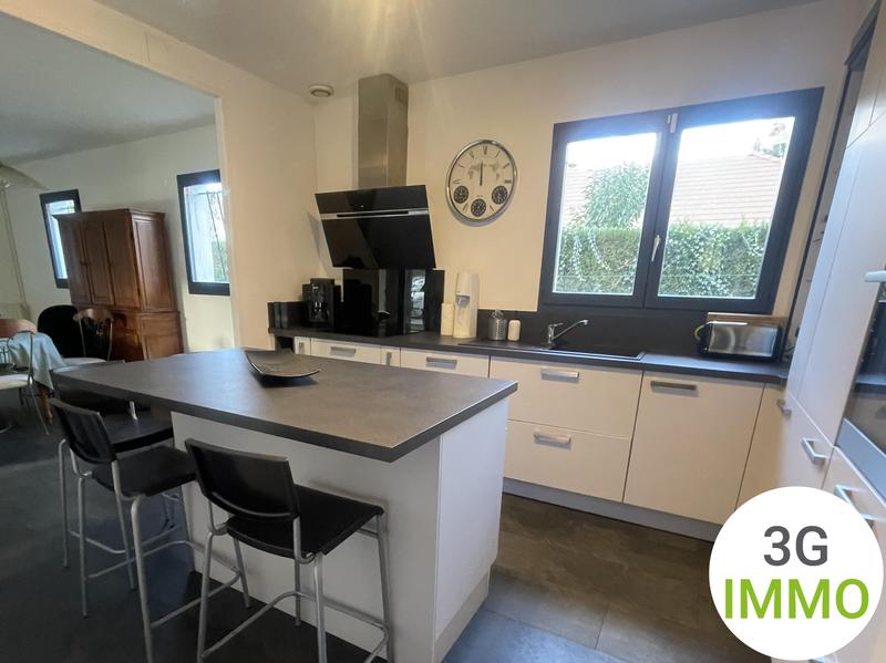 Maison - 141 m² - 5 pièces