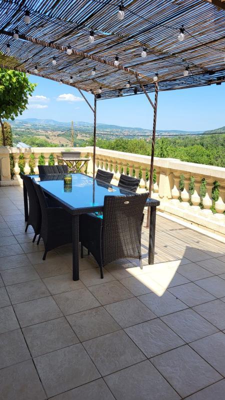 Maison - 180 m² - 5 pièces