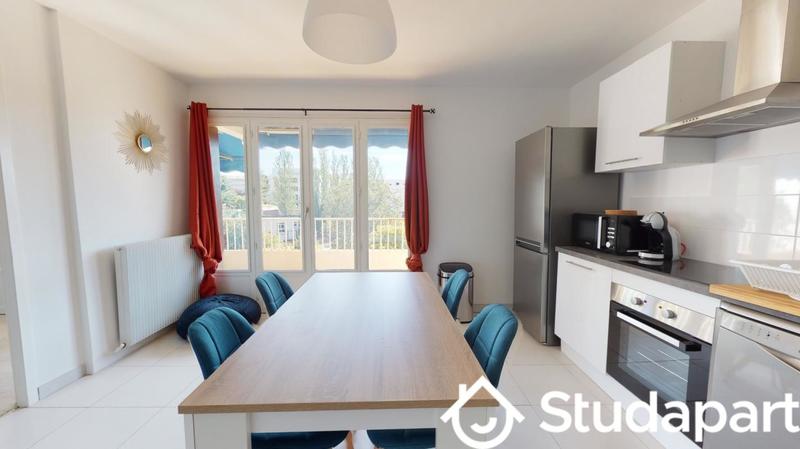 Chambre - 14 m² - 1 pièce