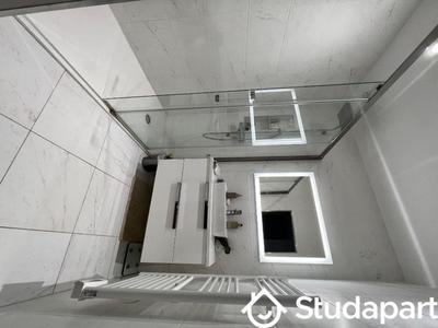 Chambre - 12 m² - 1 pièce