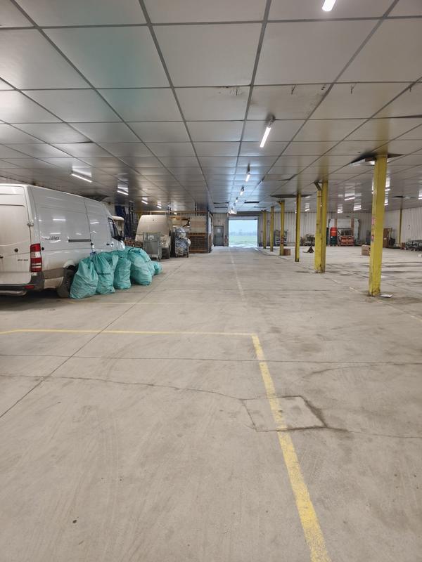 Local d'activités - 8 000 m²