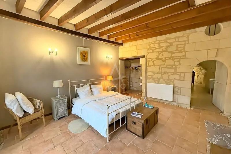 Maison - 310 m² - 12 pièces