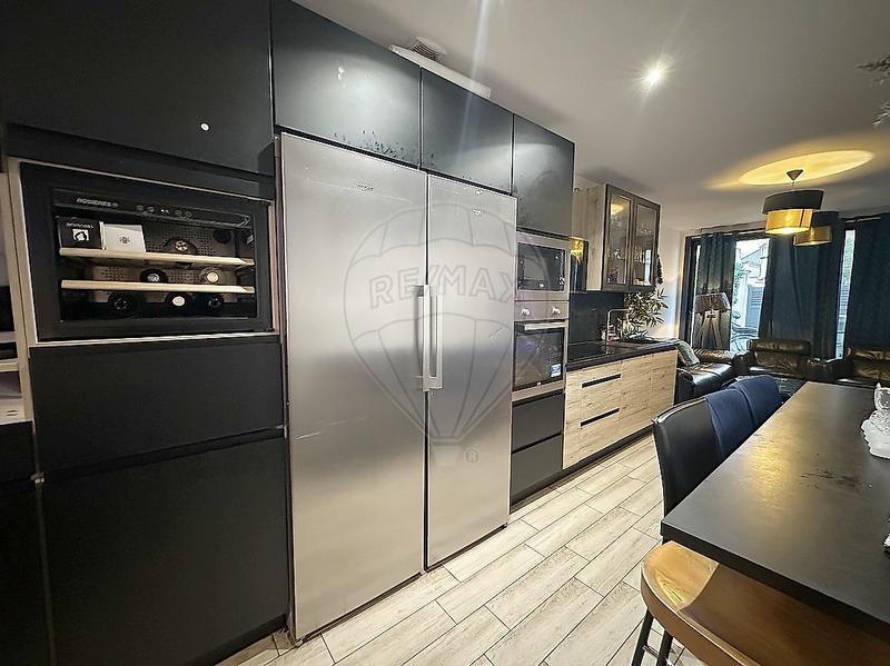 Maison - 103 m² - 5 pièces