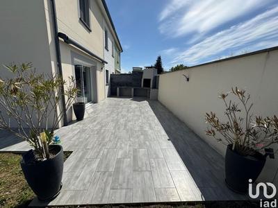 Maison - 99 m² - 4 pièces
