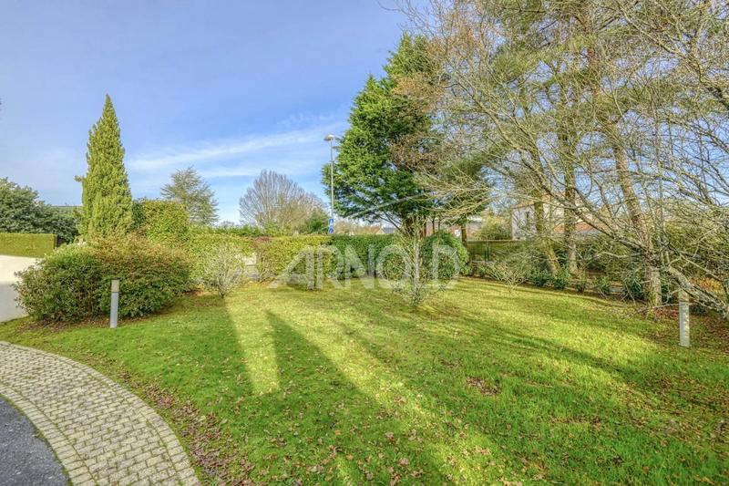 Maison - 232 m² - 11 pièces