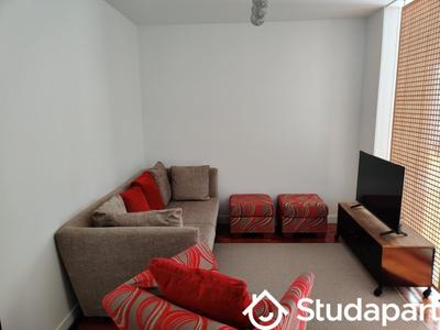 Chambre - 14 m² - 1 pièce