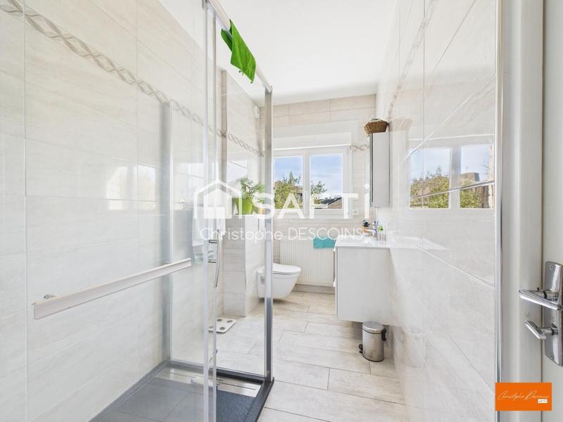 Maison - 160 m² - 8 pièces