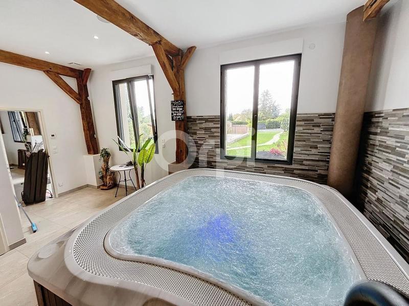 Maison - 236 m² - 7 pièces