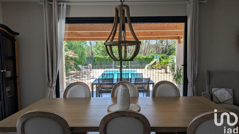 Maison - 200 m² - 7 pièces