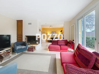 Maison - 184 m² - 8 pièces