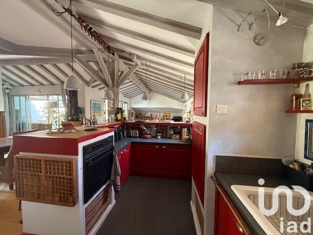 Appartement - 144 m² - 3 pièces