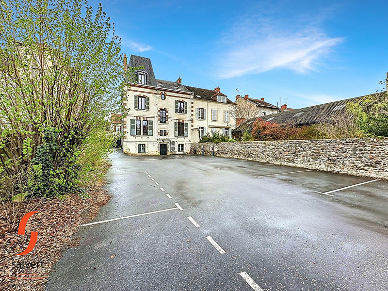 Immeuble - 272 m² - 14 pièces