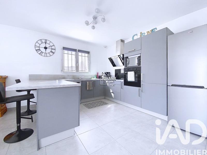 Maison - 97 m² - 5 pièces