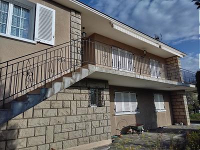 Maison traditionnelle - 169 m² - 7 pièces