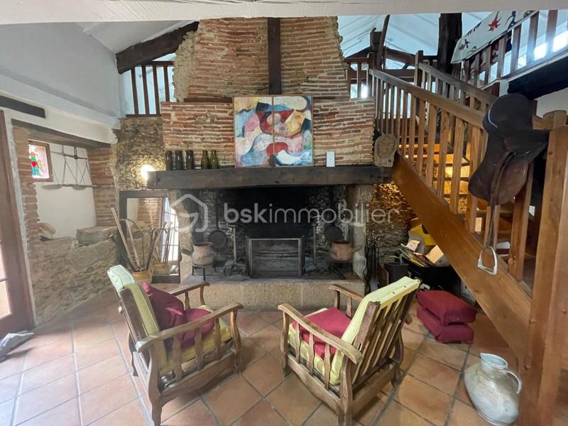 Demeure - 388 m² - 10 pièces