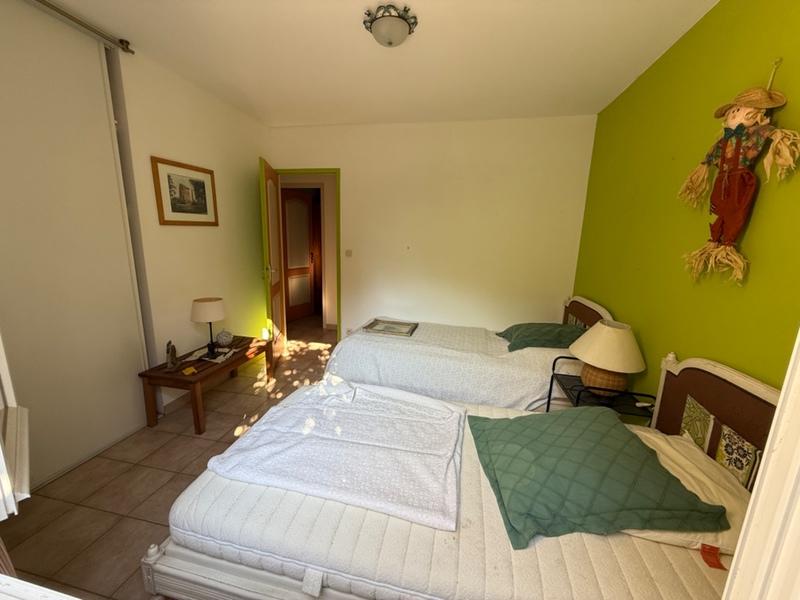 Maison - 187 m² - 8 pièces