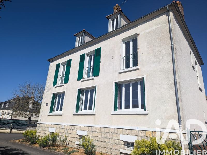 Maison de ville - 200 m² - 7 pièces