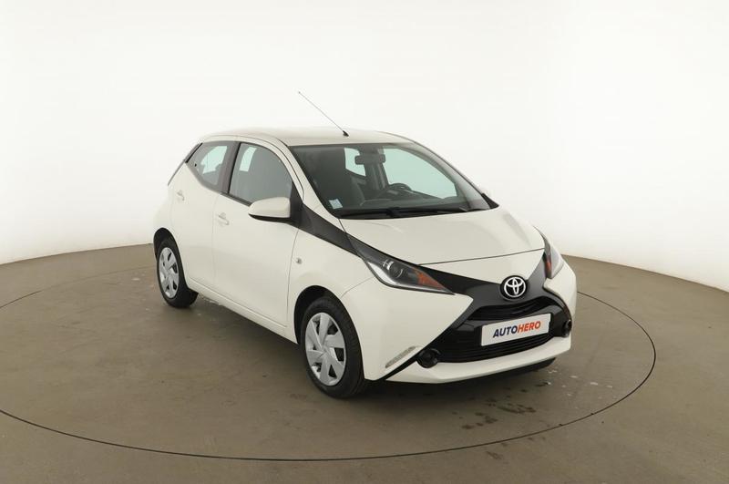 Toyota Aygo 1.0 Vvt-i X-Play 5p 69 ch