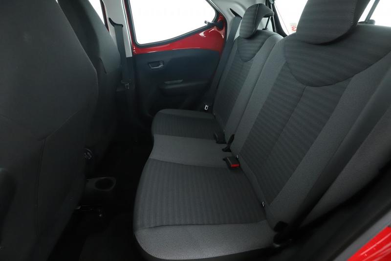 Toyota Aygo 1.0 Vvt-i X-Play 5p 72 ch