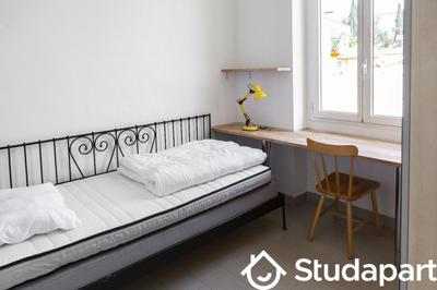 Chambre - 9 m² - 1 pièce