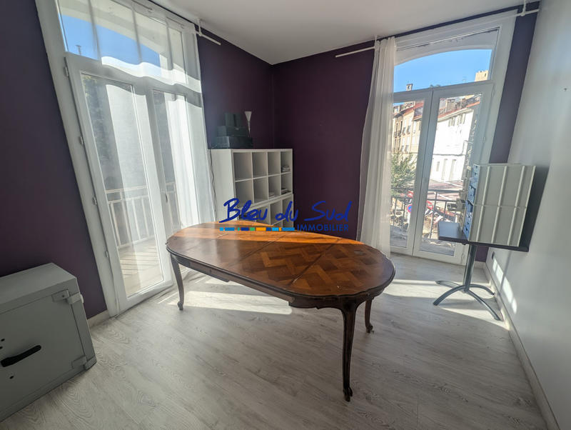 Maison - 222 m² - 3 pièces