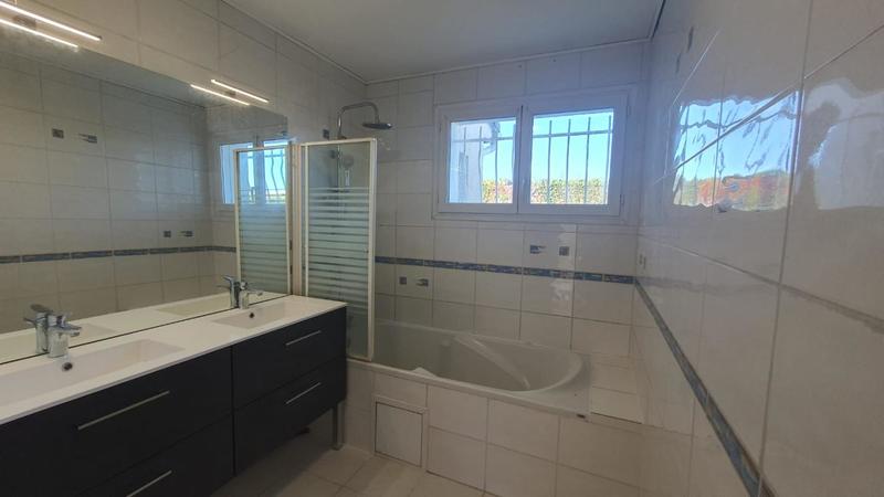 Villa - 110 m² - 1 pièce