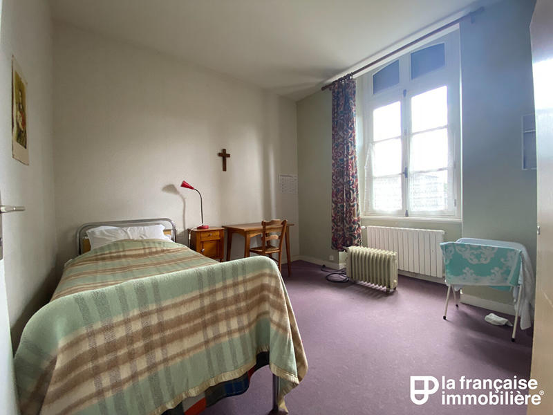 Maison - 262 m² - 14 pièces