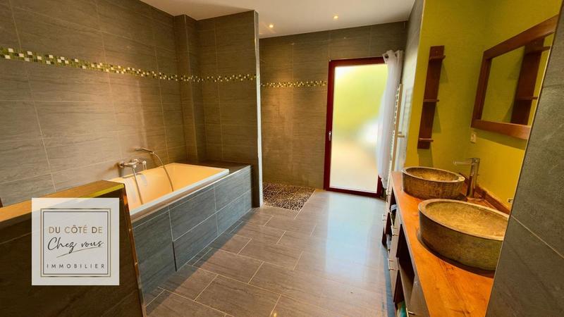 Maison - 142 m² - 5 pièces