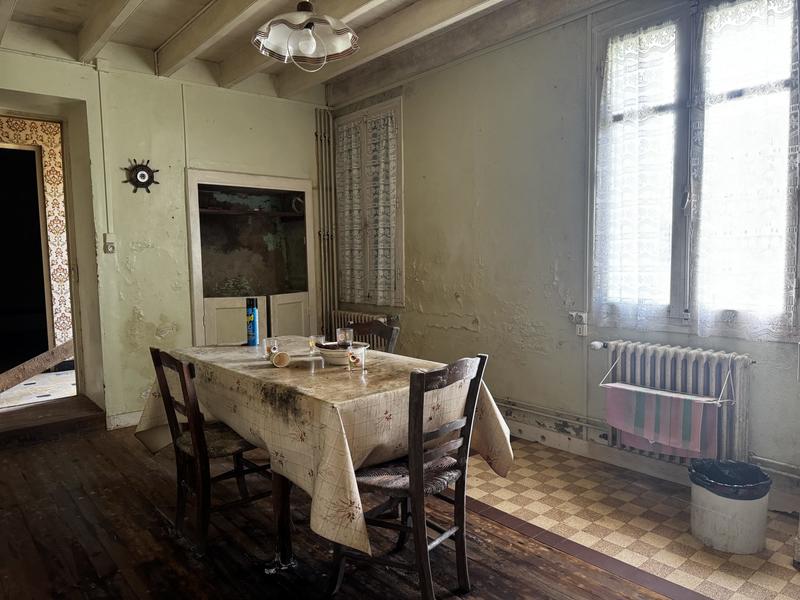 Maison - 170 m² - 7 pièces