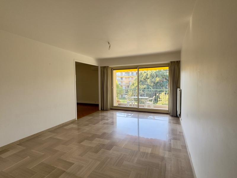 Appartement - 101 m² - 5 pièces