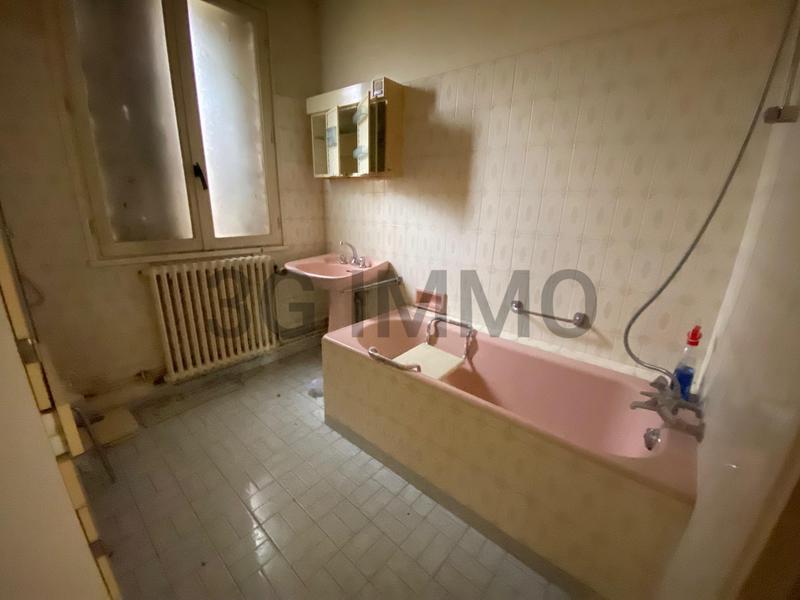 Villa - 240 m² - 9 pièces