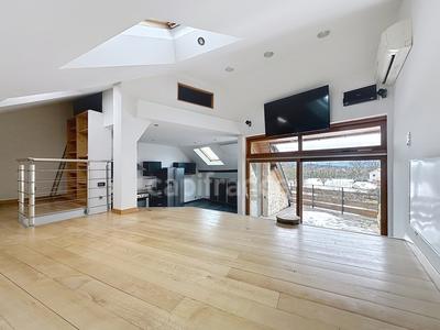 Appartement - 84 m² - 3 pièces