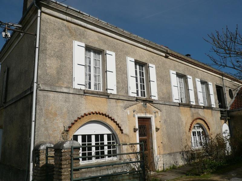 Corps de ferme - 145 m² - 9 pièces