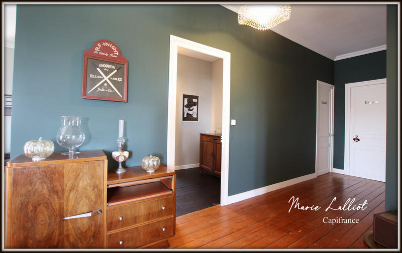 Maison - 370 m² - 11 pièces