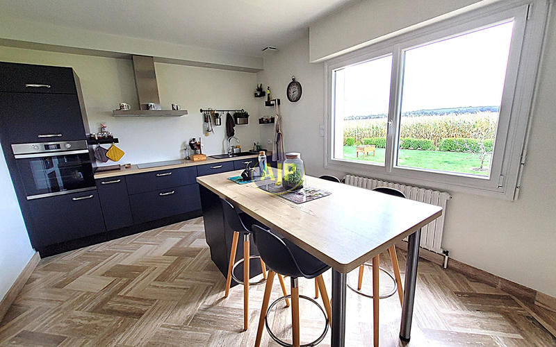 Maison - 178 m² - 7 pièces