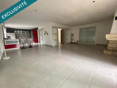 Maison - 180 m² - 6 pièces